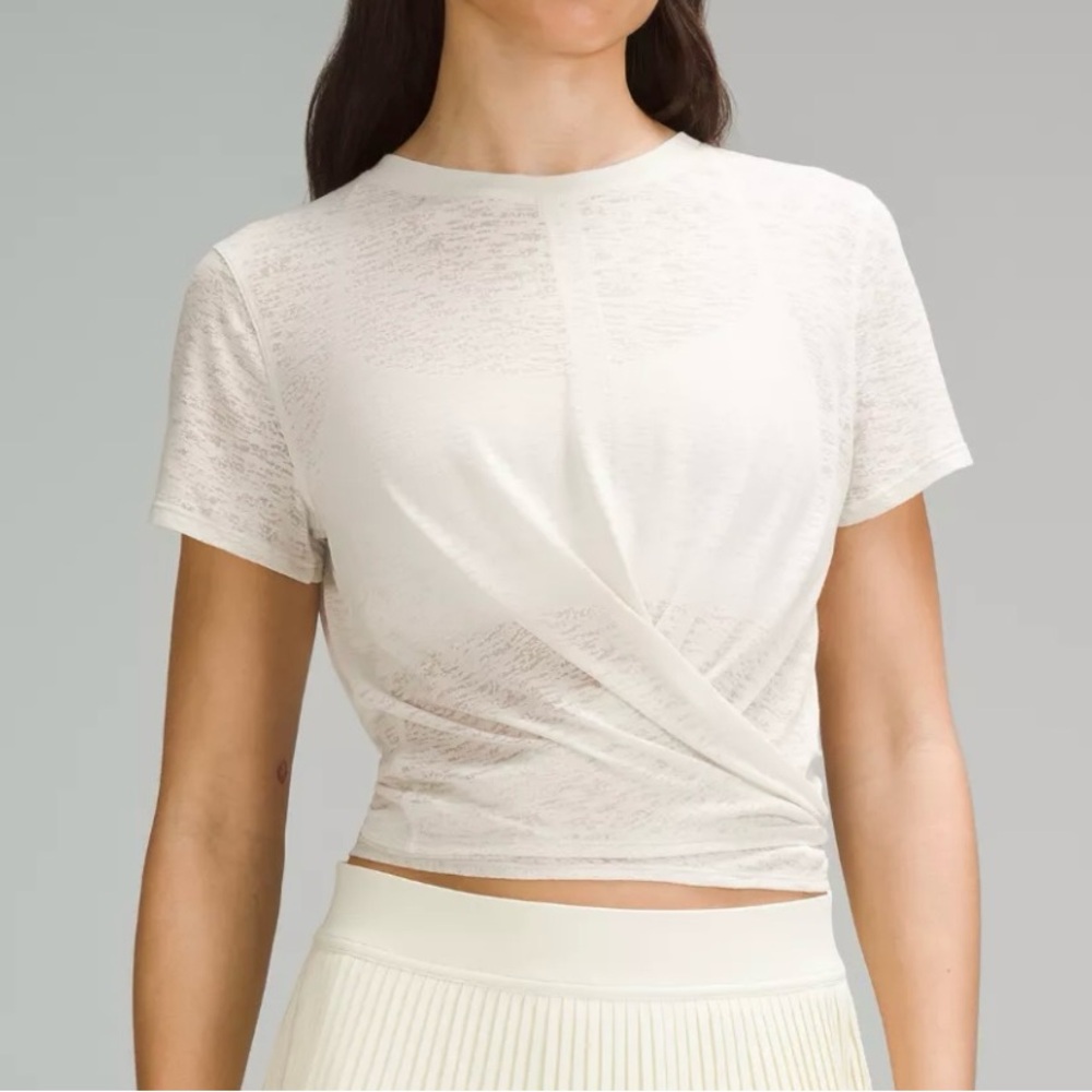 Lululemon Women's Cream Short Sleeve Top